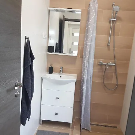 Apartment Bl *