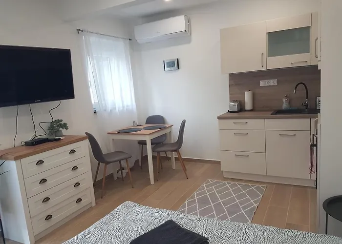Bl Apartment